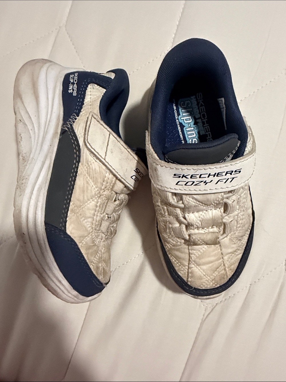 Skechers Kids Cozy Fit Sneakers in Cream and Navy